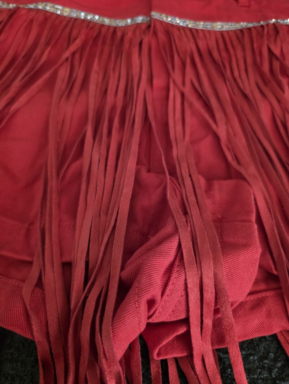 Red Fringe Shorts With Tassels - Picture 5 of 8